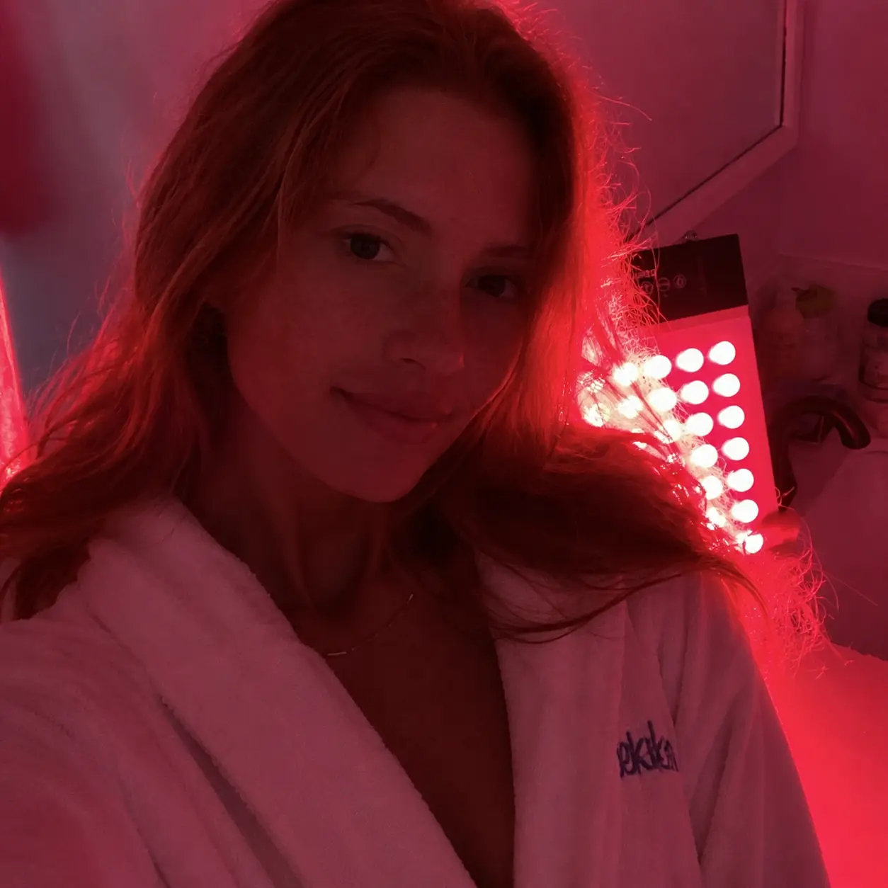 Lindsay using red light therapy